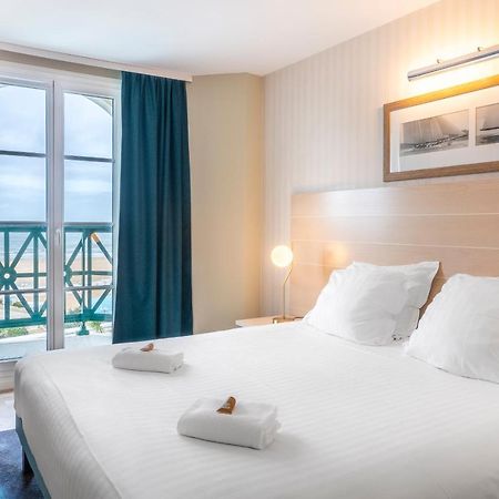 SOWELL HOTELS Le Beach Trouville-sur-Mer Exterior foto