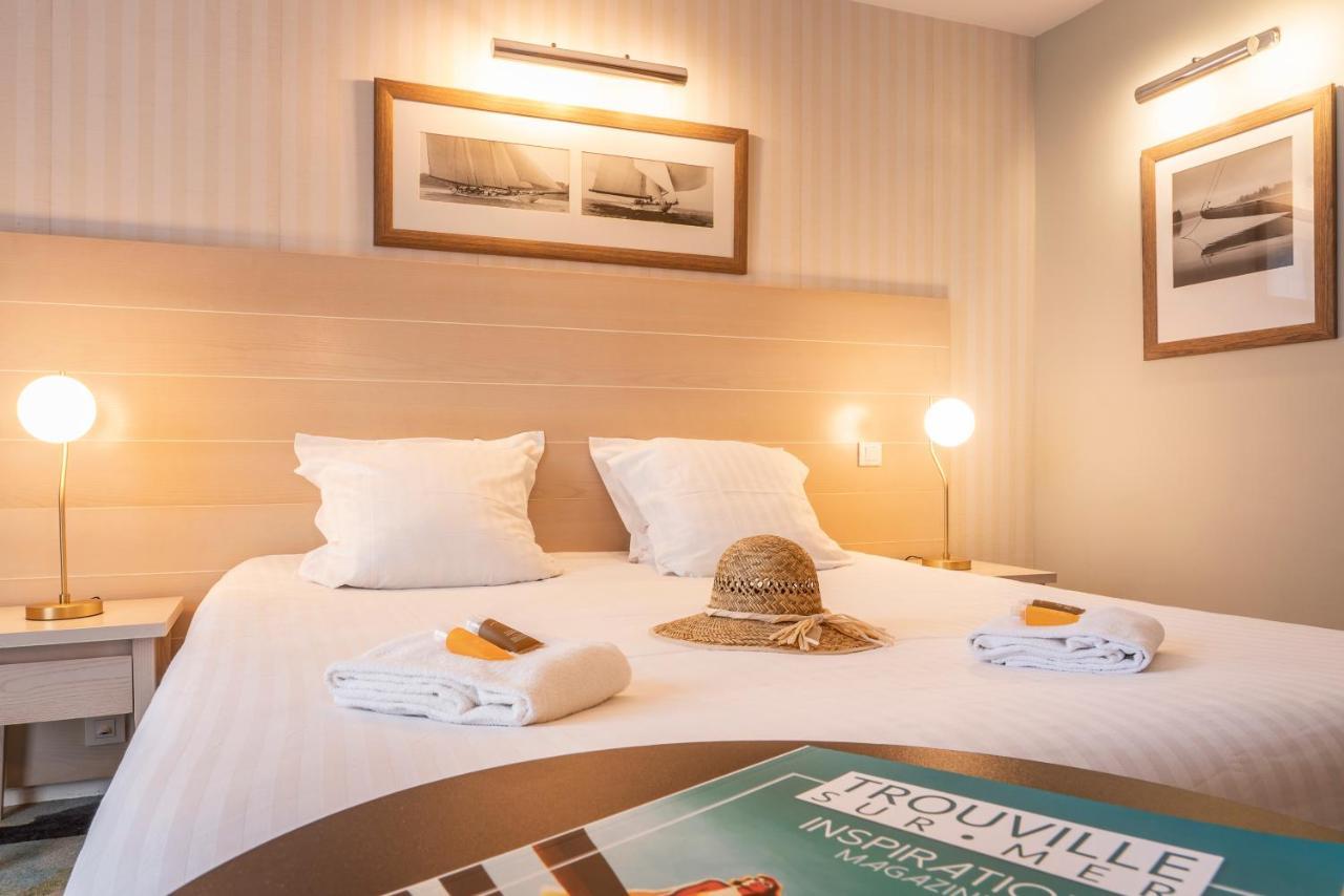 SOWELL HOTELS Le Beach Trouville-sur-Mer Exterior foto
