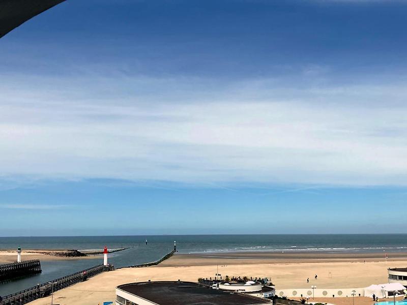 SOWELL HOTELS Le Beach Trouville-sur-Mer Exterior foto