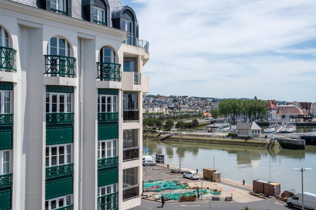 SOWELL HOTELS Le Beach Trouville-sur-Mer Exterior foto