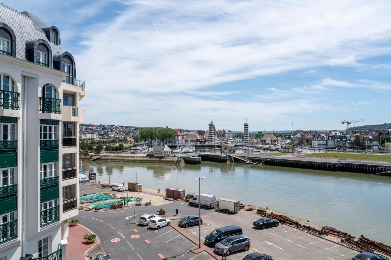 SOWELL HOTELS Le Beach Trouville-sur-Mer Exterior foto