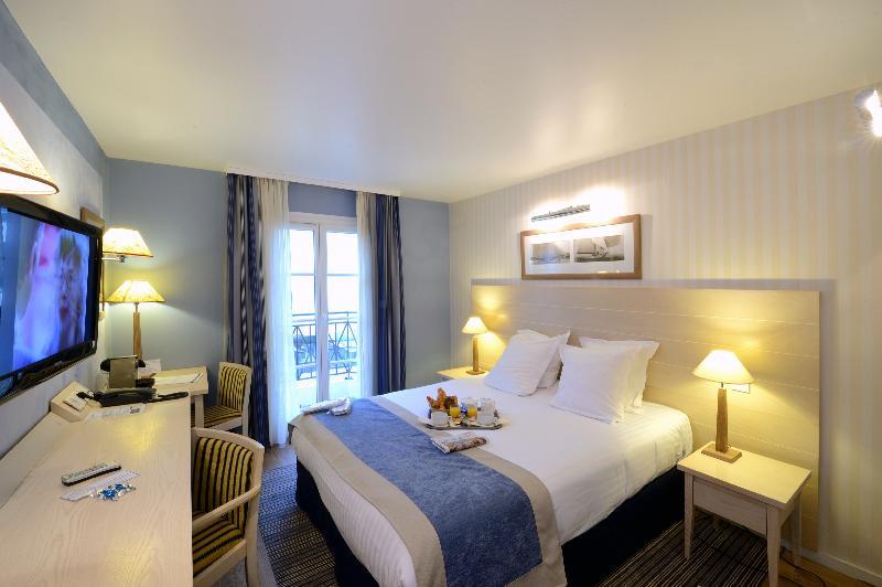 SOWELL HOTELS Le Beach Trouville-sur-Mer Exterior foto